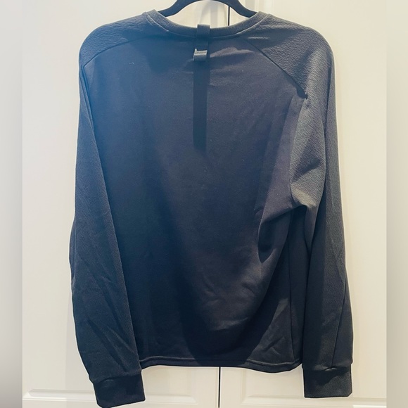 NEW - Reebok Long Sleeve Top with side zipper - Picture 3 of 6